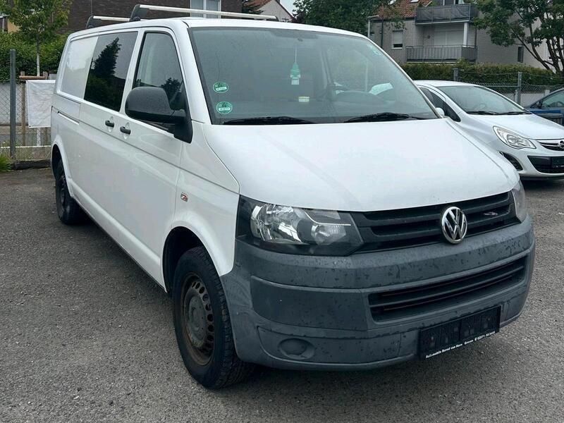 Weiß Gebraucht 2011 VW T5 Van | 8.100 € (Guter Preis) - Bild 1/4