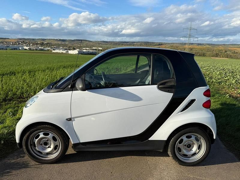 Gebraucht Smart ForTwo Coupé 71 PS (52 kW) 2013 Weiß Coupé