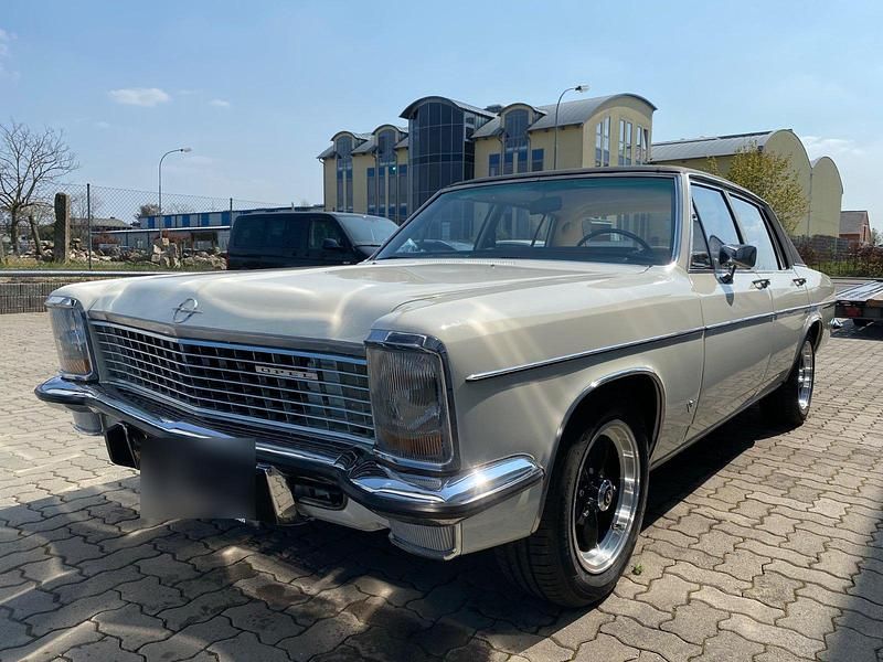 Weiß Gebraucht 1972 Opel Diplomat Limousine | 52.000 € - Bild 1/4