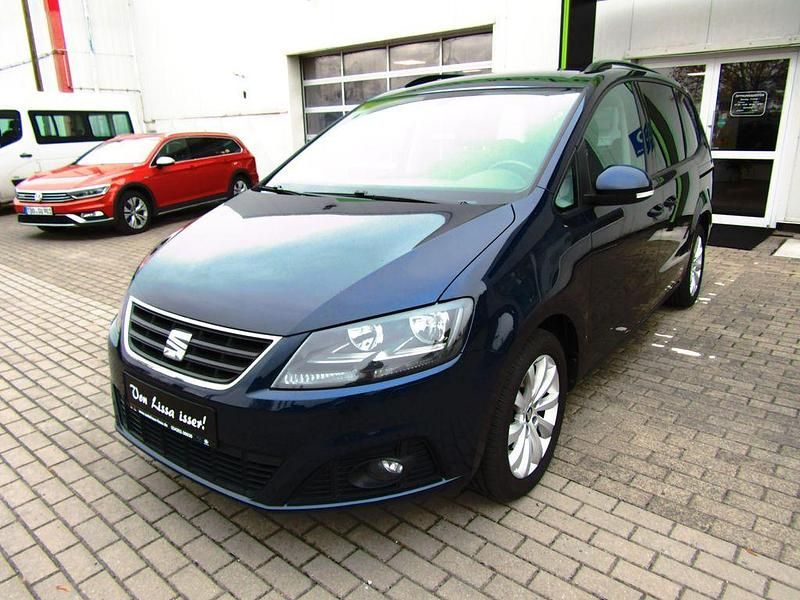 Blau Gebraucht 2017 Seat Alhambra Style Van / Kleinbus | 22.850 € (Fairer Preis) - Bild 1/4