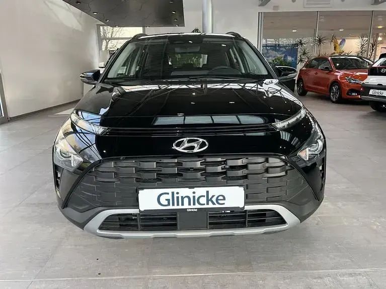 Gebraucht Hyundai Bayon Select 101 PS (74 kW) 2024 Phantom black / met SUV