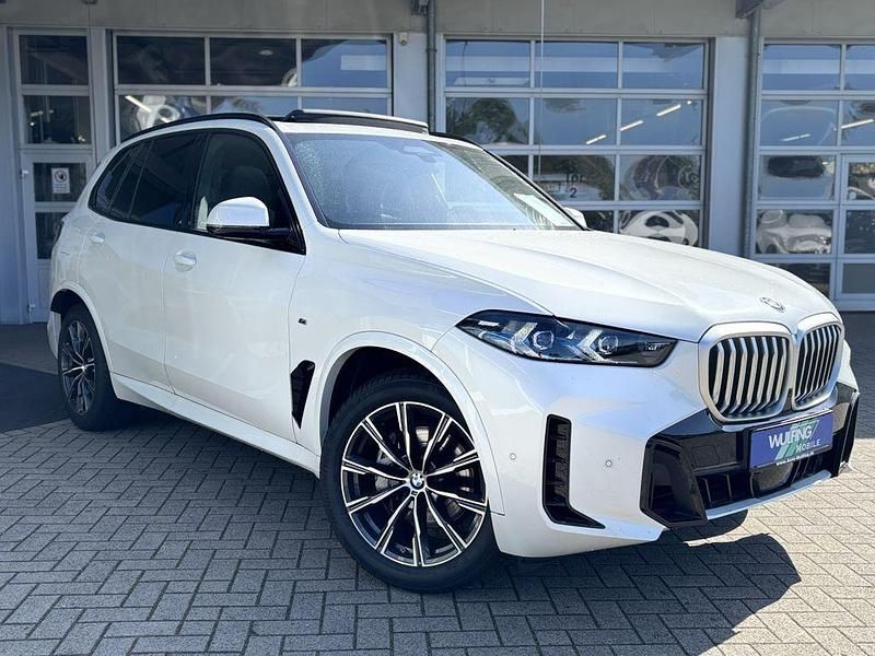Gebraucht BMW X5 M Sport 352 PS (258 kW) 2024 Weiß SUV