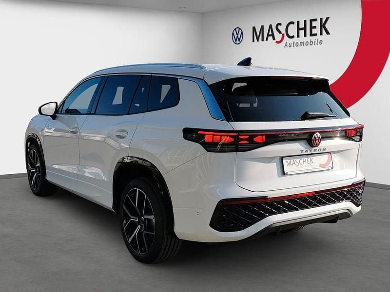 Neu VW Tayron R-line 193 PS (141 kW) 2025 Pure white SUV