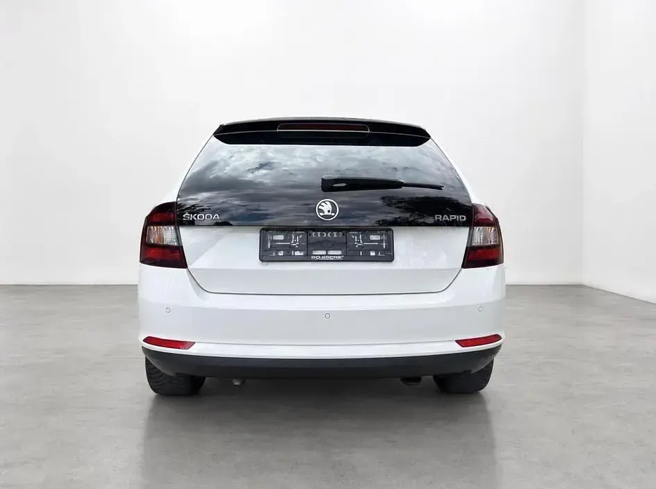 Gebraucht Skoda Rapid 86 PS (63 kW) 2014 Weiß Kleinwagen