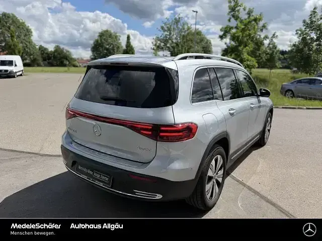 Gebraucht Mercedes EQB300 Progressive 167 kW (228 PS) 2025 Lack hightechsilber SUV