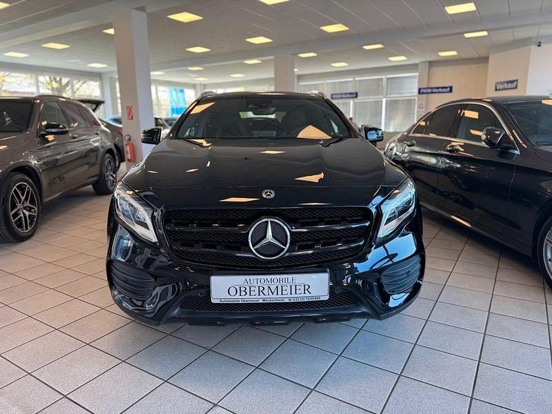 Gebraucht Mercedes GLA200 156 PS (114 kW) 2019 Schwarz SUV