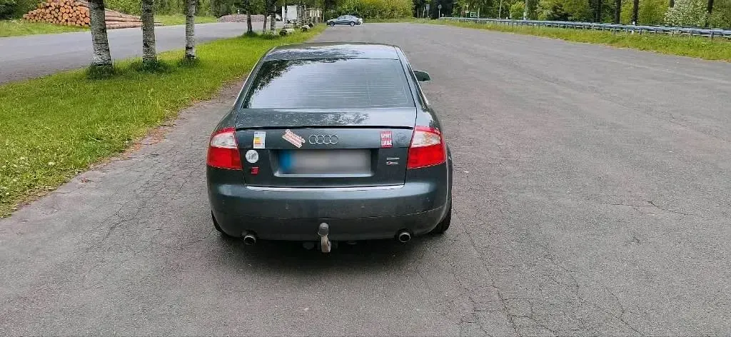 Gebraucht Audi A4 220 PS (161 kW) 2003 Grau Limousine