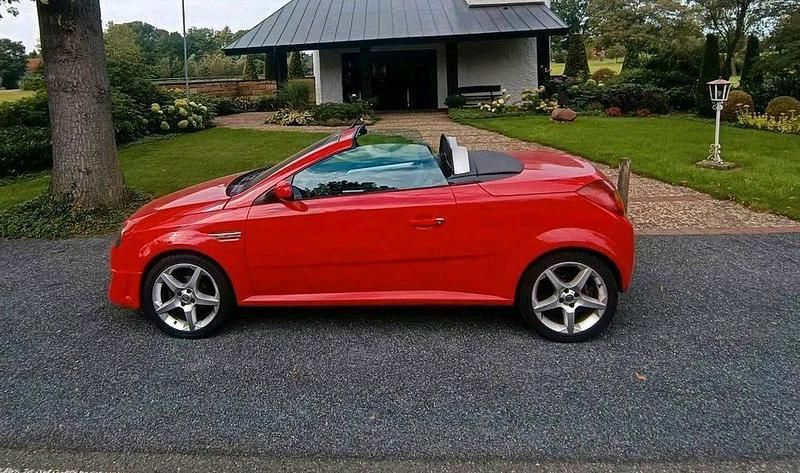 Gebraucht Opel Tigra Cosmo 125 PS (91 kW) 2005 Rot Cabrio