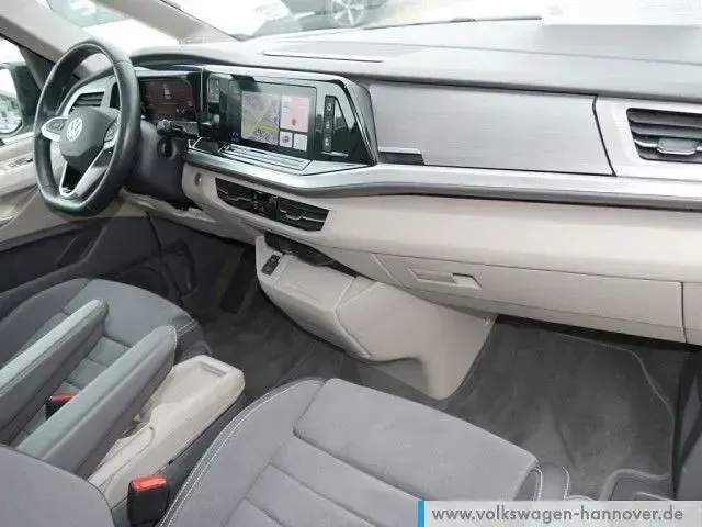 Gebraucht VW Multivan Edition 204 PS (150 kW) 2023 Indiumgrau metallic Van / Kleinbus