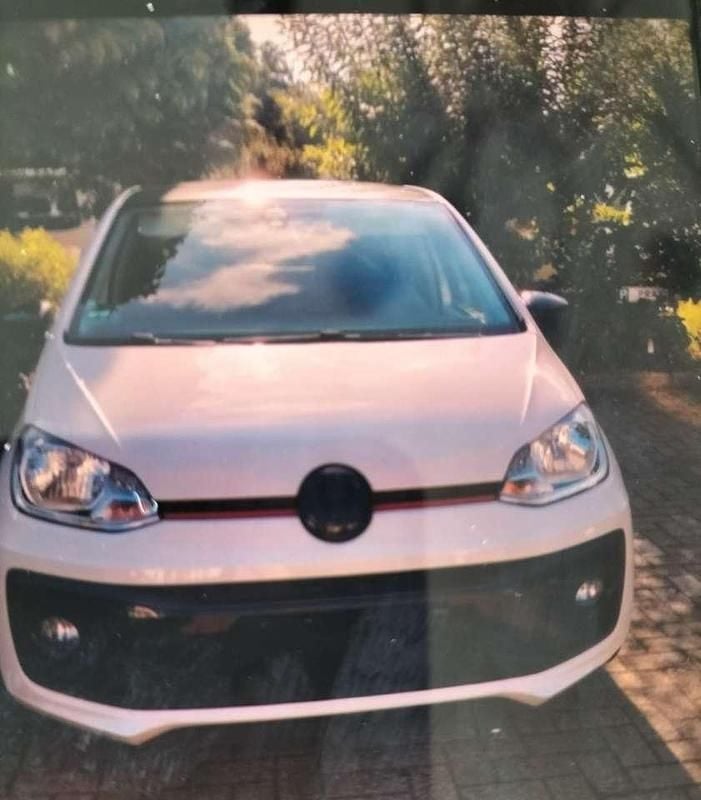 Weiß Gebraucht 2018 VW up! Join Kleinwagen | 8.100 € (Guter Preis) - Bild 1/4