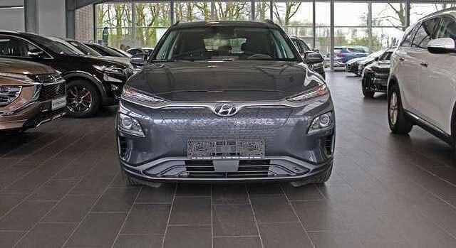 Gebraucht Hyundai Kona Advantage 100 kW (136 PS) 2021 Grau metallic SUV