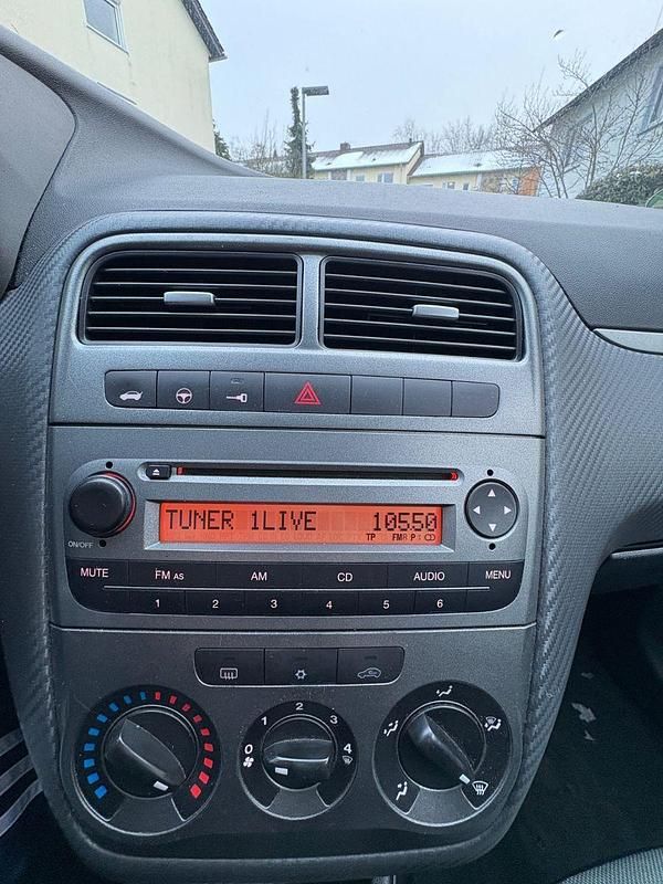 Gebraucht Fiat Punto 95 PS (69 kW) 2008 Grau Limousine