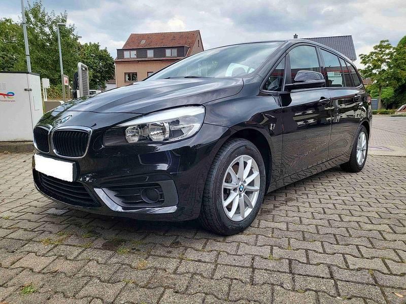 Schwarz Gebraucht 2015 BMW 216 Gran Tourer Van / Kleinbus | 6.900 € (Etwas zu teuer) - Bild 1/4