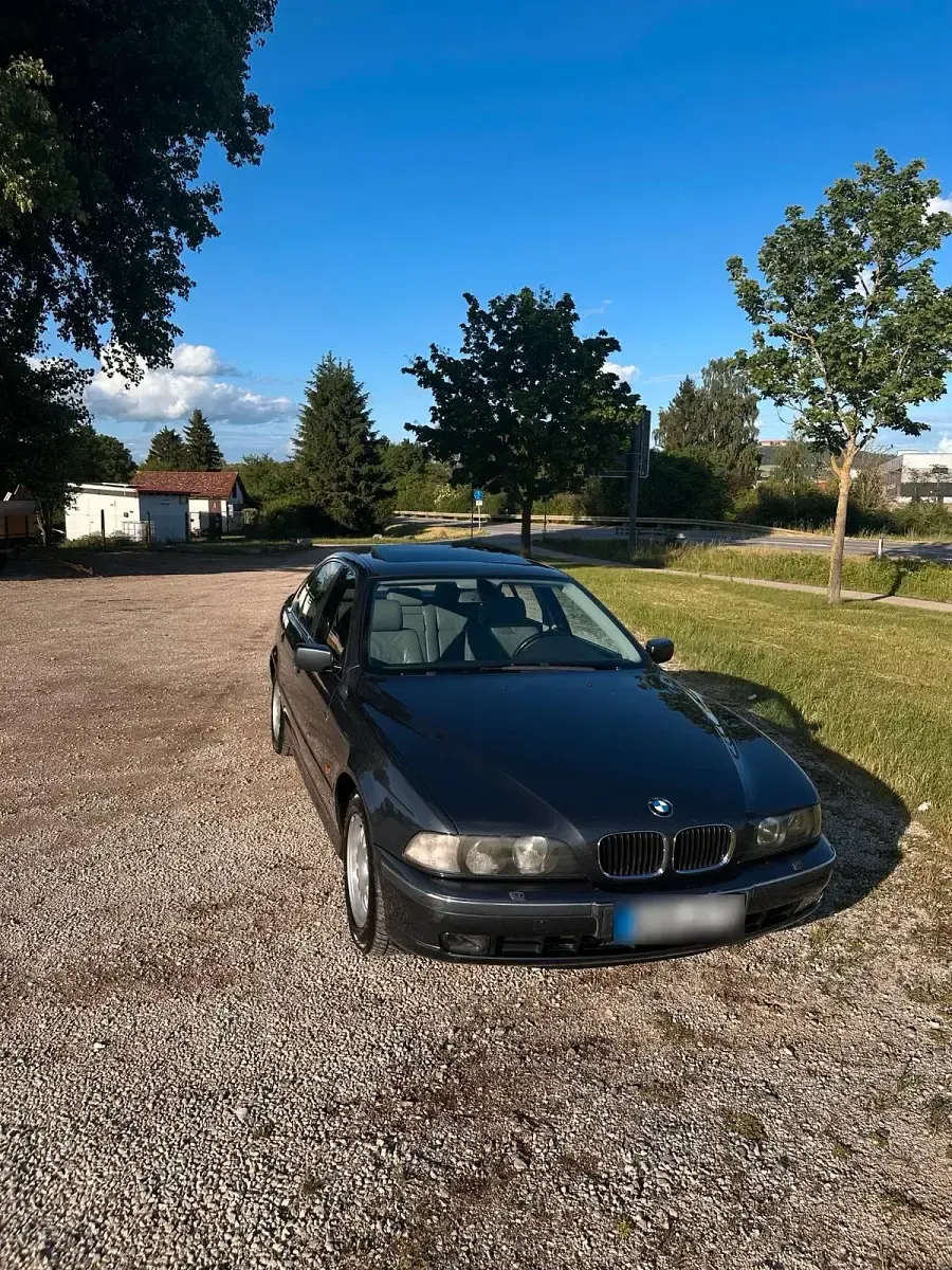 Gebraucht BMW 523 170 PS (125 kW) 1999 Grau Limousine