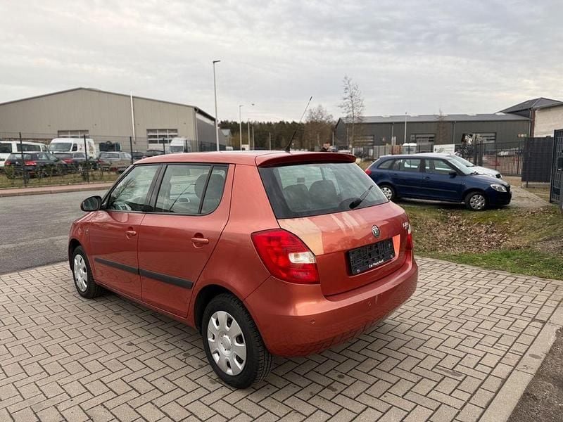 Gebraucht Skoda Fabia Style 60 PS (44 kW) 2009 Orange Limousine