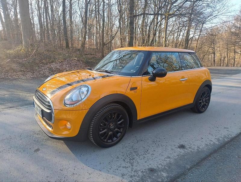 Gebraucht Mini ONE 102 PS (75 kW) 2015 Orange Kleinwagen