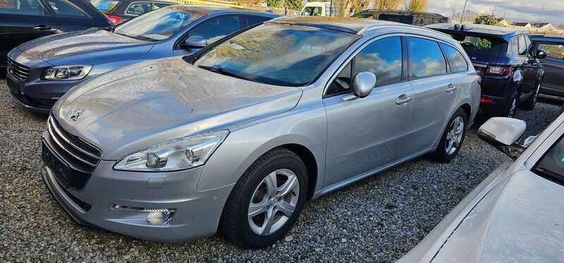 Silber metallic Gebraucht 2014 Peugeot 508 Business-Line Kombi | 12.650 € (Teuer) - Bild 1/4
