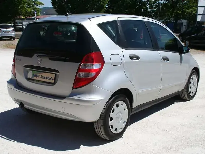 Używany Mercedes A150 Classic 95 KM (69 kW) 2007 Szary Hatchback