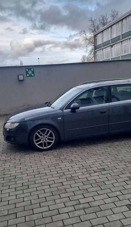 Gebraucht Seat Exeo Reference 143 PS (105 kW) 2011 Schwarz Limousine