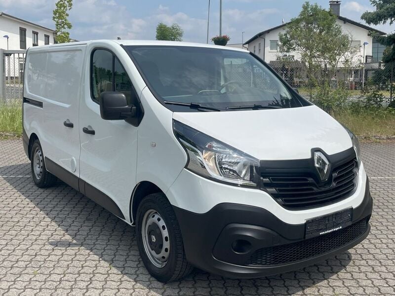 Weiß Gebraucht 2018 Renault Trafic Van | 8.980 € (Guter Preis) - Bild 1/4
