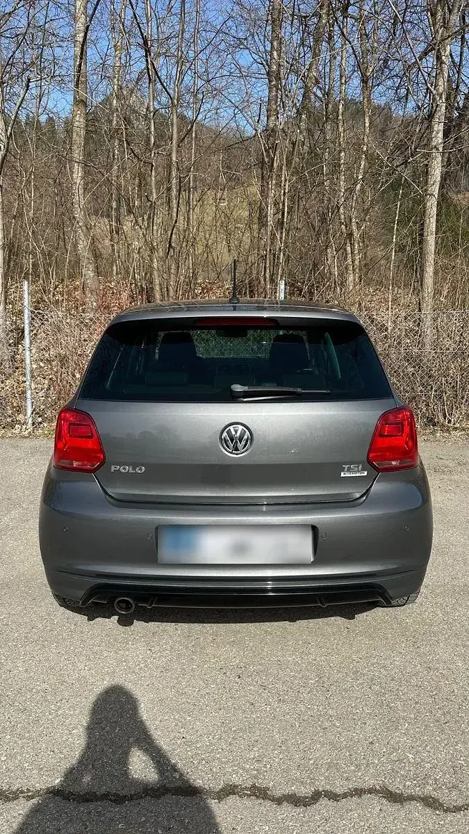 Usata VW Polo R-line 90 CV (66 kW) 2015 Grigio Berlina