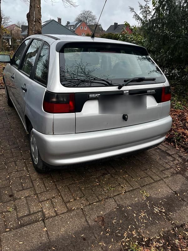 Gebraucht Seat Ibiza 60 PS (44 kW) 1998 Silber Kleinwagen