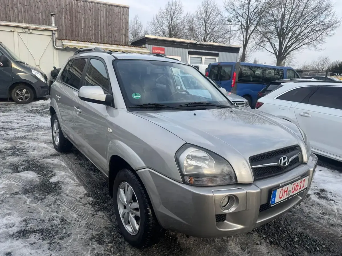Gebraucht Hyundai Tucson GLS 175 PS (128 kW) 2008 Silber SUV