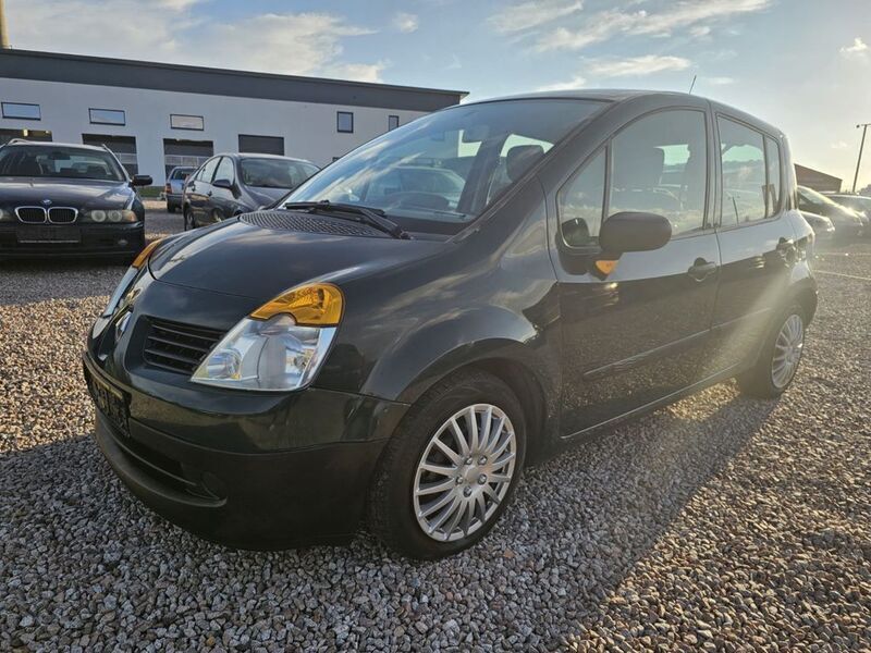 Käytetty Renault Modus Authentique 65 HP (47 kW) 2006 Vihreä Tila-auto