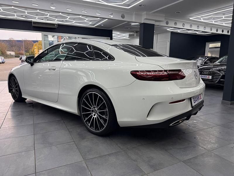 Gebraucht Mercedes E300 AMG 258 PS (189 kW) 2020 Weiß Coupé