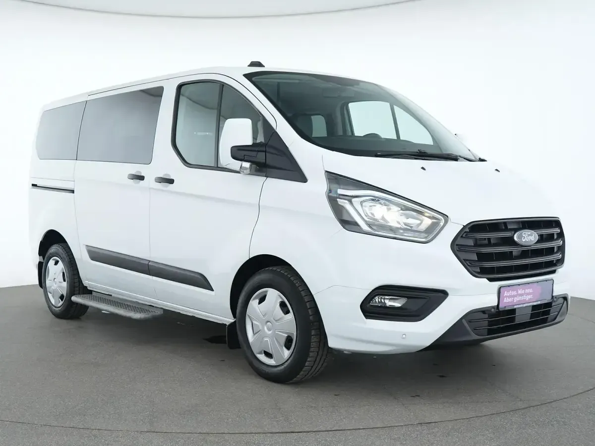 Gebraucht Ford Transit Custom Trend 105 PS (77 kW) 2022 Frost weiss Van / Kleinbus
