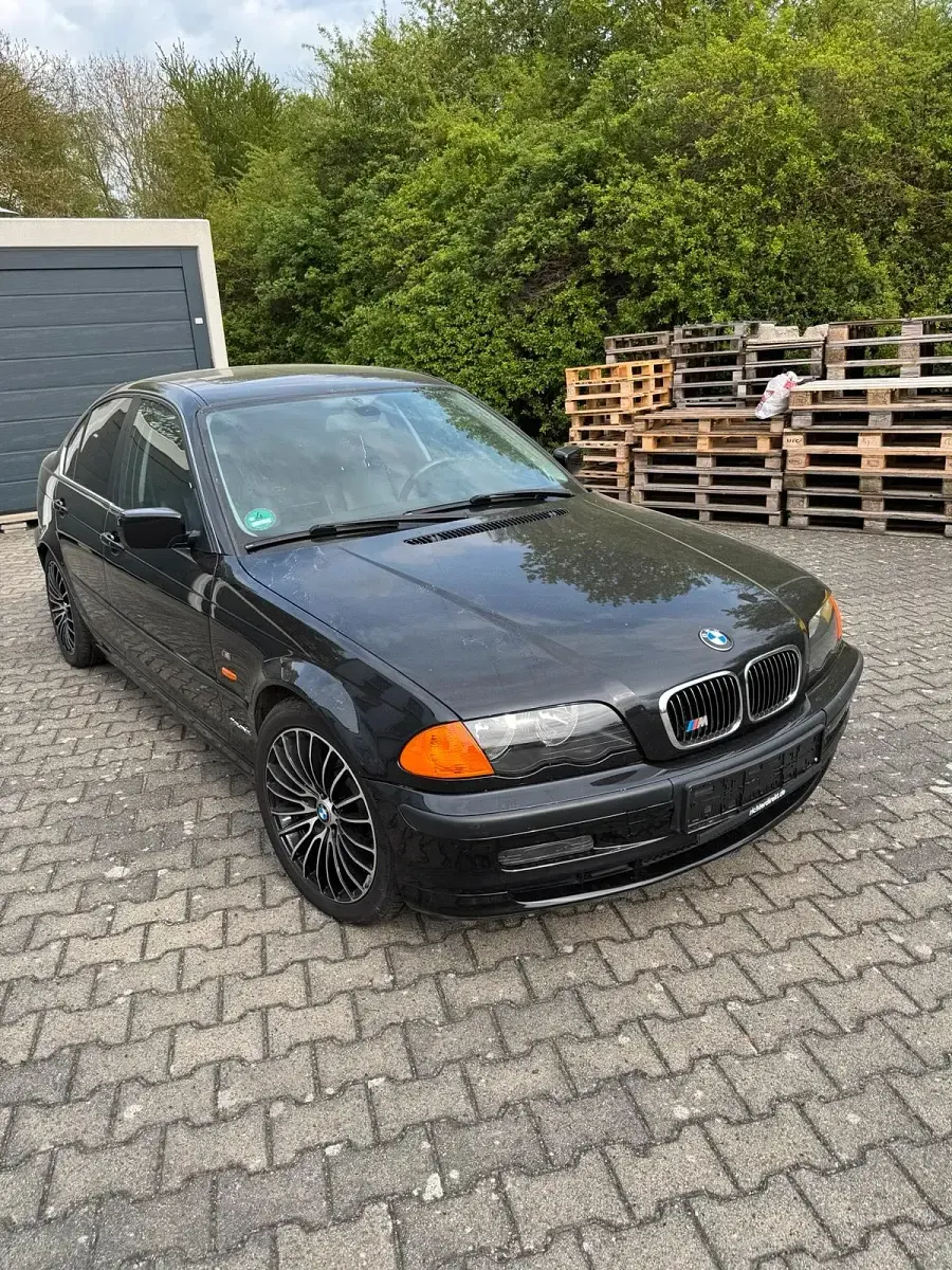 Occasion BMW 328 193 ch (141 kW) 1999 Noir Berline