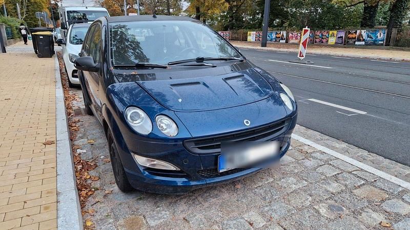 Blau Gebraucht 2004 Smart ForFour Limousine | 500 € (Superpreis) - Bild 1/4