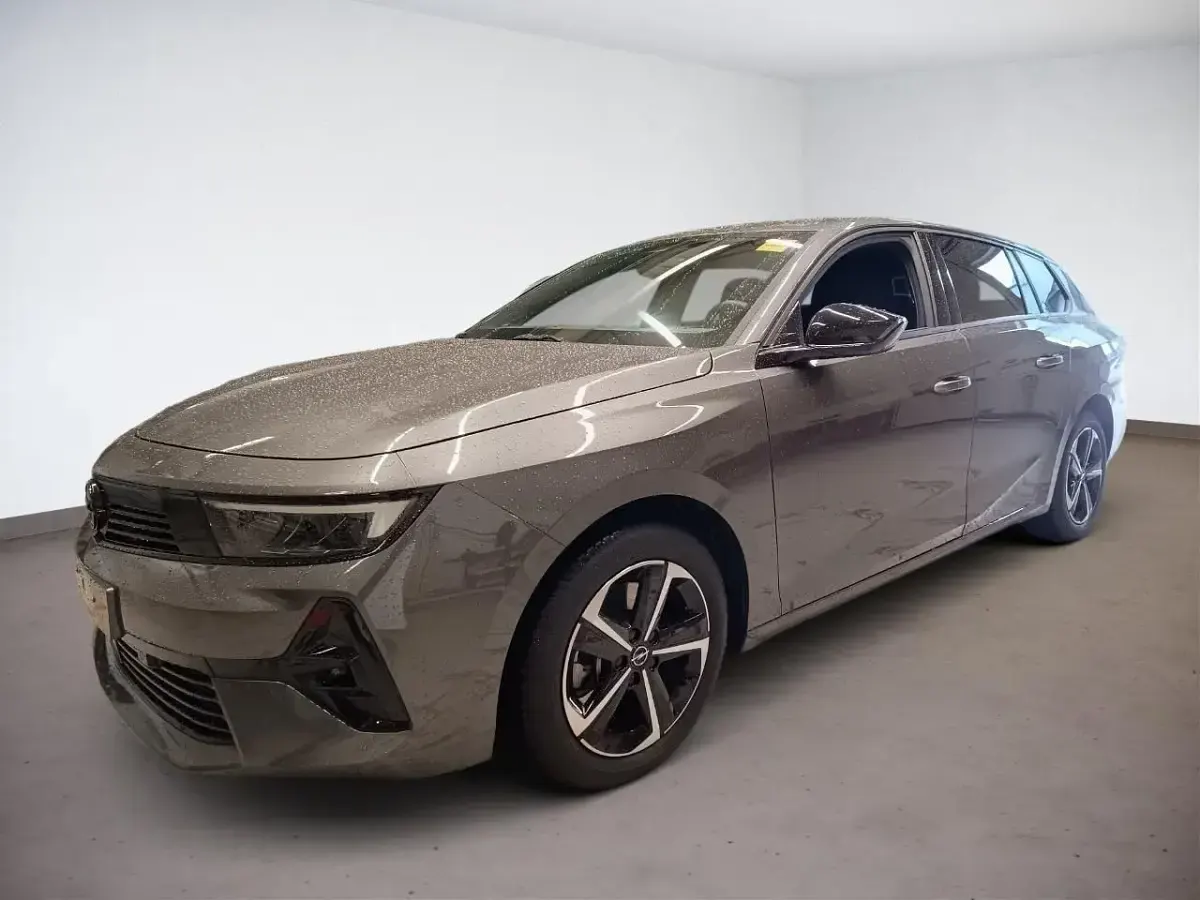 Gebraucht Opel Astra 131 PS (96 kW) 2025 Kleinwagen