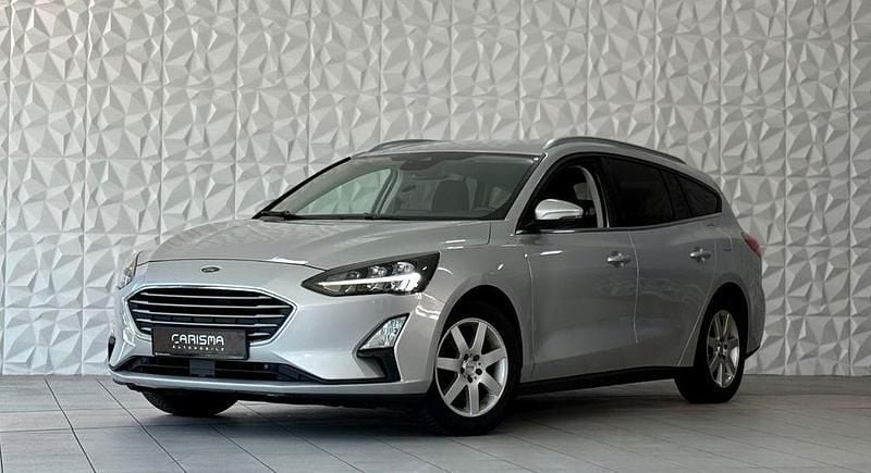 Silber Gebraucht 2020 Ford Focus Limousine | 11.990 € (Fairer Preis) - Bild 1/4