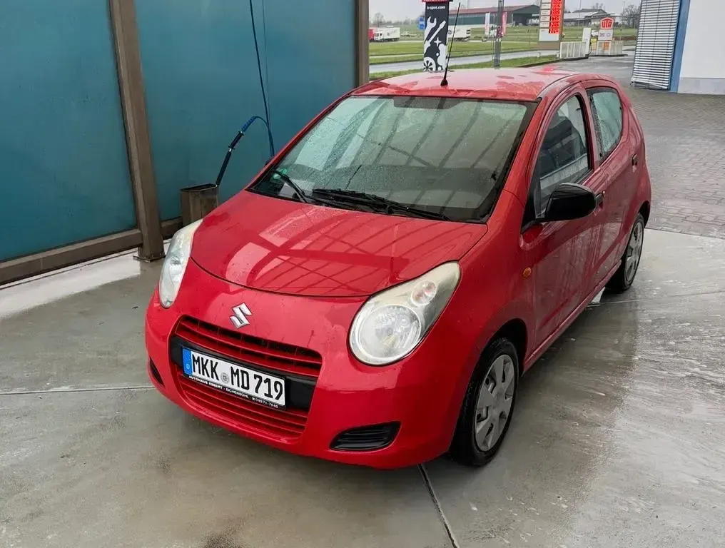 Gebraucht Suzuki Alto 68 PS (50 kW) 2010 Rot Kleinwagen