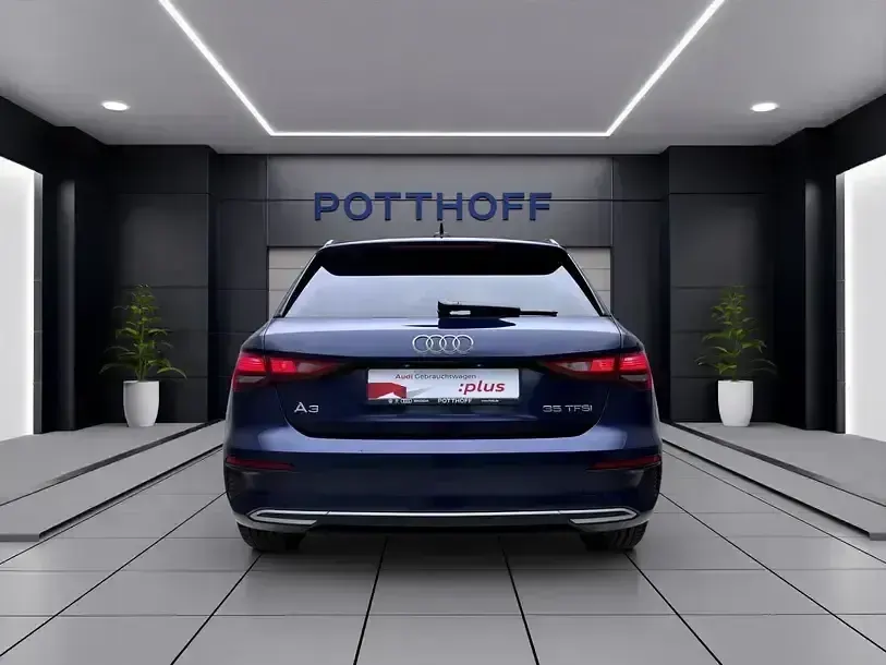 Gebraucht Audi A3 Advanced 150 PS (110 kW) 2024 Blau Limousine