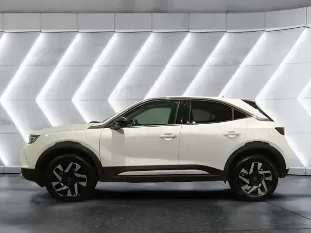 Usado Opel Mokka Elegance 131 HP (96 kW) 2023 Branco SUV