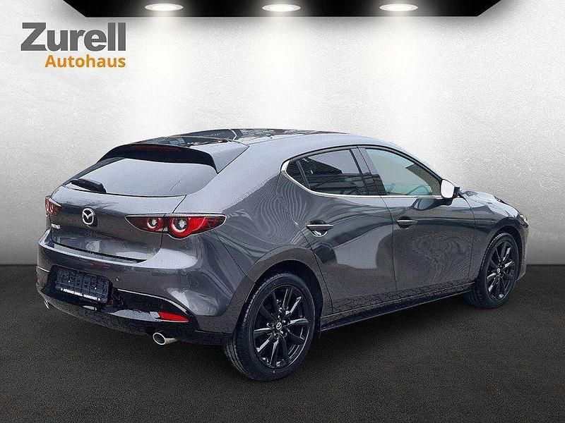Neu Mazda 3 Nagisa 140 PS (102 kW) 2026 Machine gray Limousine