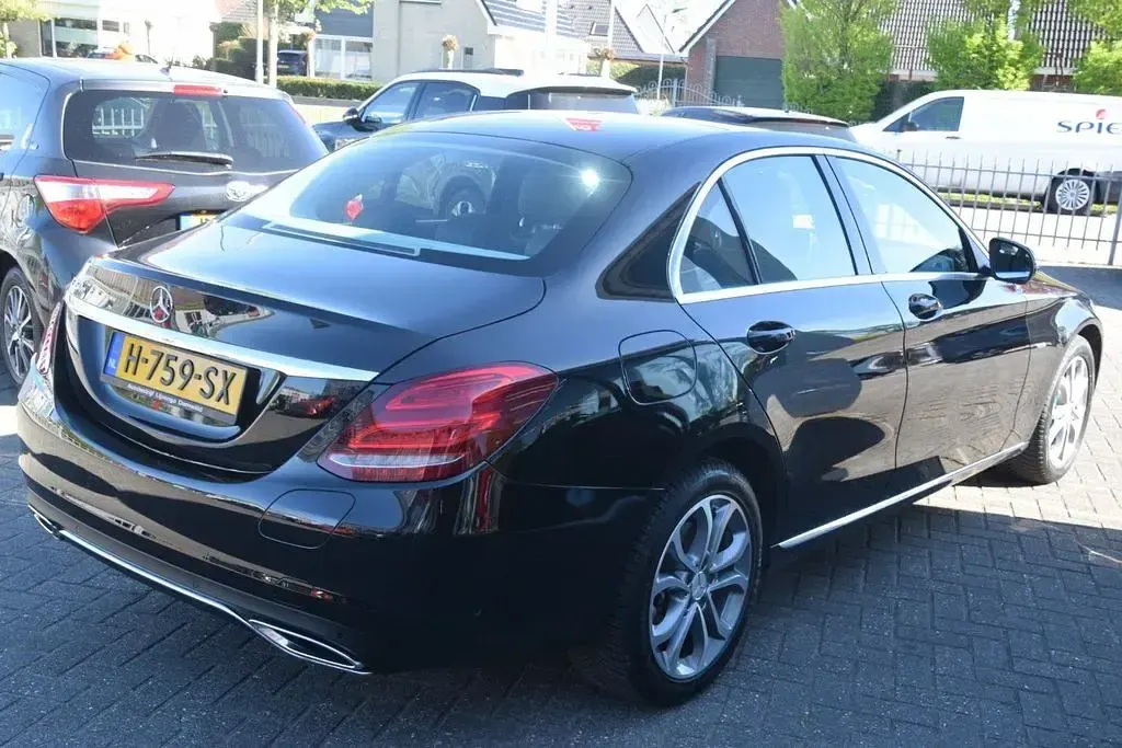 Gebraucht Mercedes C350e Edition 279 PS (205 kW) 2018 Schwarz Limousine