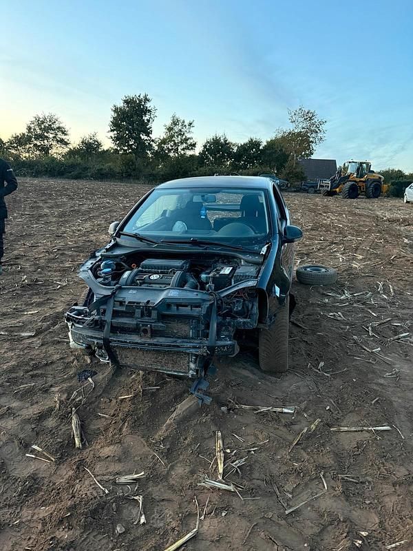 Schwarz Gebraucht 2006 VW Golf V Kleinwagen | 1.500 € (Superpreis) - Bild 1/4