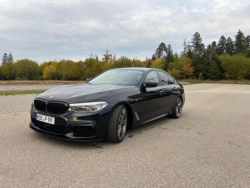 Schwarz Gebraucht 2018 BMW M550 M Sport Limousine | 39.900 € (Teuer) - Bild 1/4