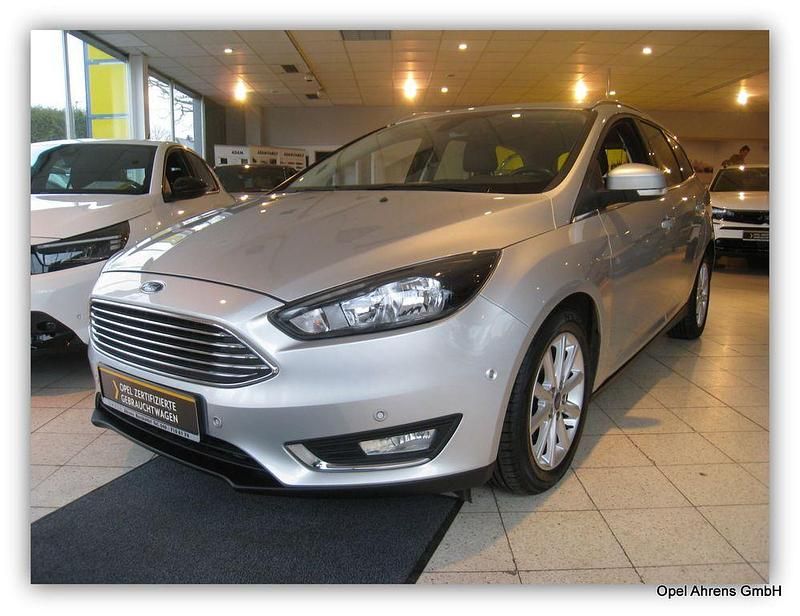 Gebraucht Ford Focus Titanium 125 PS (91 kW) 2018 Silber Limousine