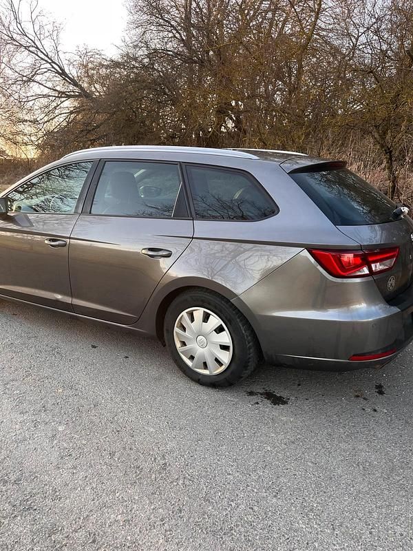 Gebraucht Seat Leon 140 PS (102 kW) 2014 Grau Kombi