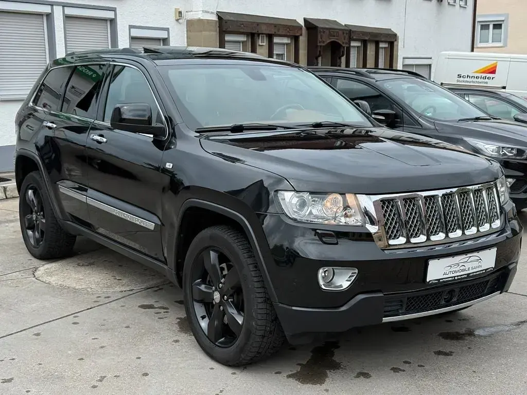 Gebraucht Jeep Grand Cherokee Overland 241 PS (177 kW) 2013 Schwarz SUV