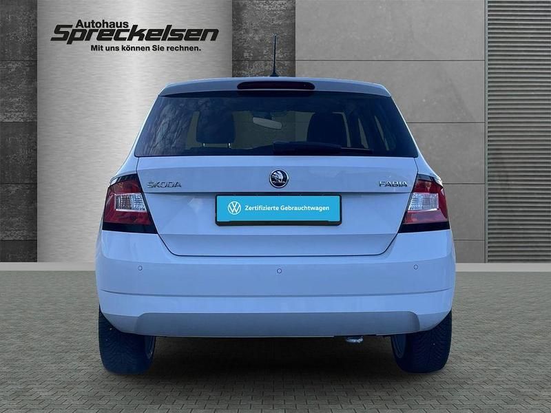 Gebraucht Skoda Fabia Drive 90 PS (66 kW) 2017 Weiß Limousine