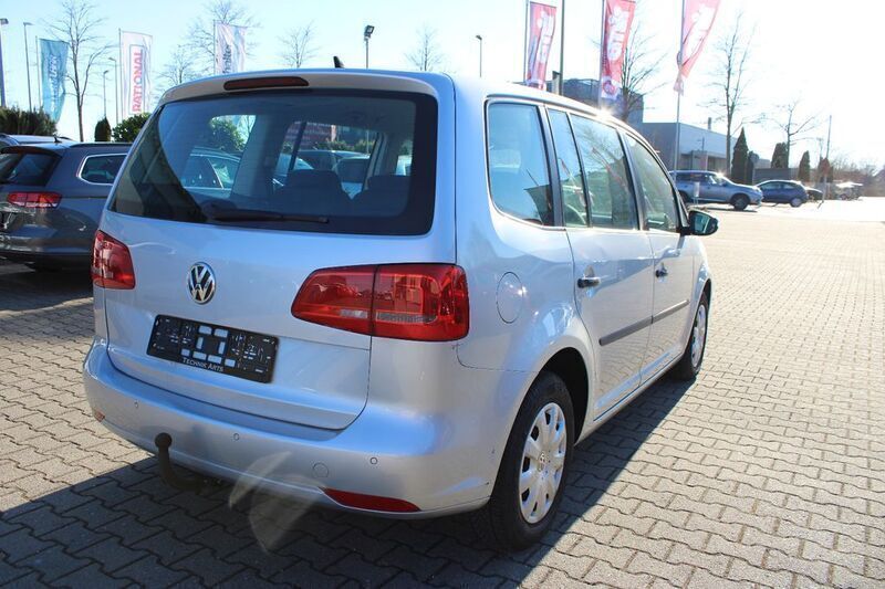 Gebraucht VW Touran 105 PS (77 kW) 2013 Silber Van / Kleinbus