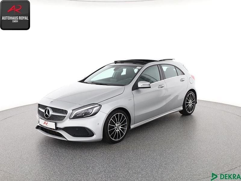 Silber Gebraucht 2018 Mercedes A180 AMG Limousine | 17.880 € (Superpreis) - Bild 1/4