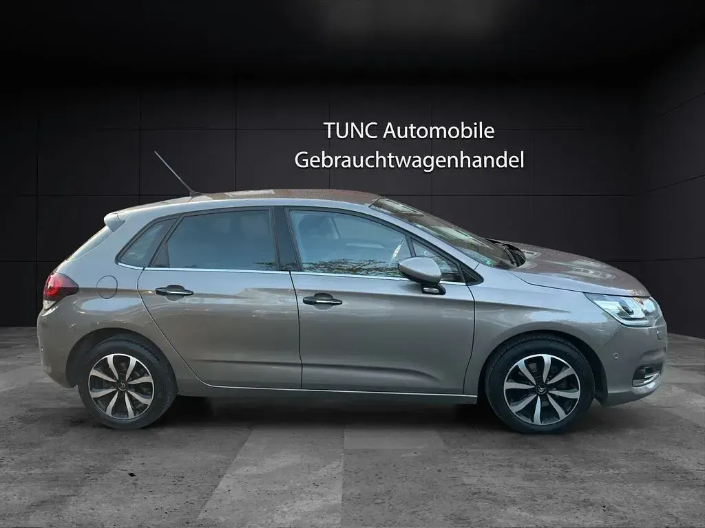 Gebraucht Citroën C4 SELECTION 131 PS (96 kW) 2018 Grau Limousine