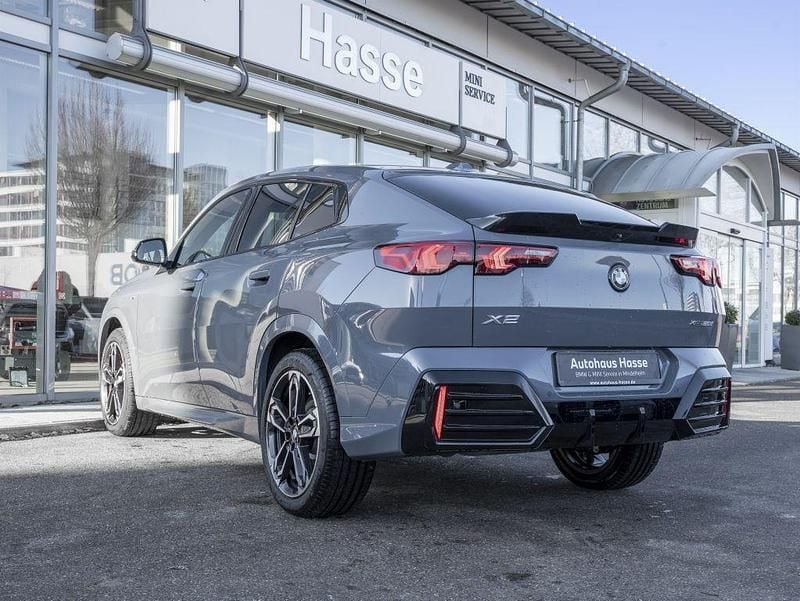 Gebraucht BMW X2 M Sport 163 PS (119 kW) 2025 Grau SUV