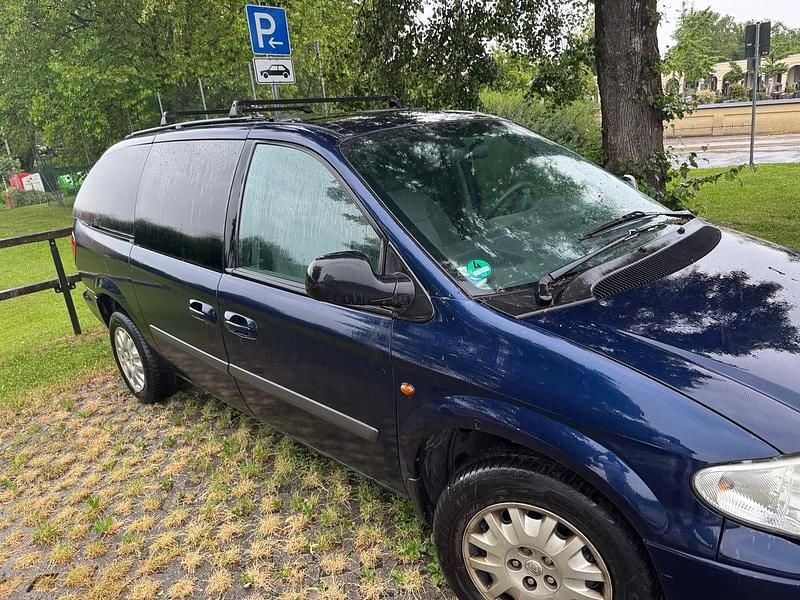 Blau Gebraucht 2008 Chrysler Grand Voyager Van / Kleinbus | 500 € (Guter Preis) - Bild 1/4